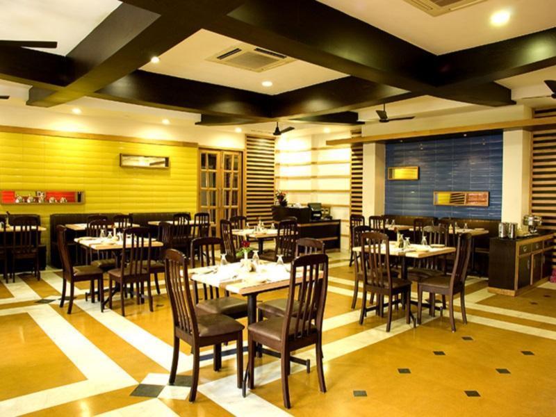 Park Plaza Hotel Коимбатур Экстерьер фото